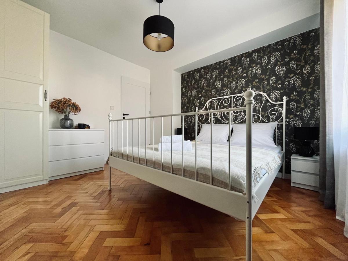 Apartament Dana Browna Jelení Hora Exteriér fotografie